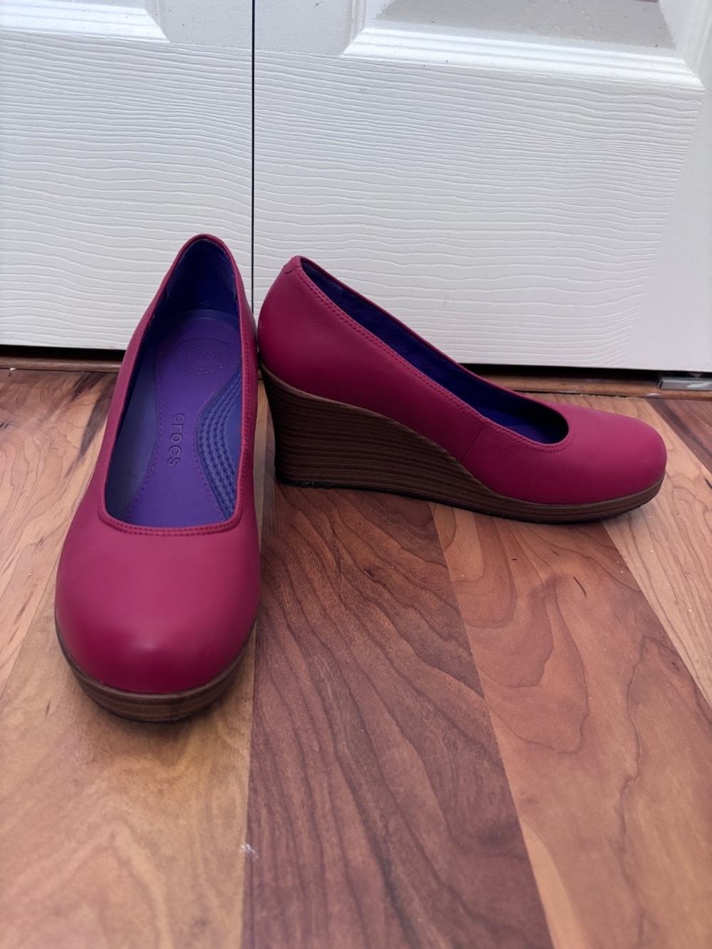 CROCS Women's Burgundy Wedge Pumps